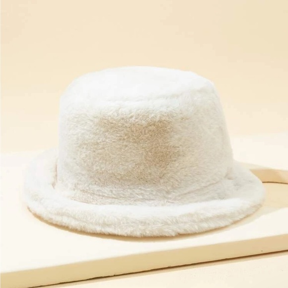 Soft Beige Hat - Picture 2 of 3